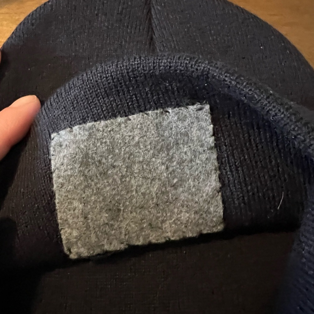 Carhartt artisan hand embroidered stocking hat beanie with natural flowers warm - Picture 3 of 4